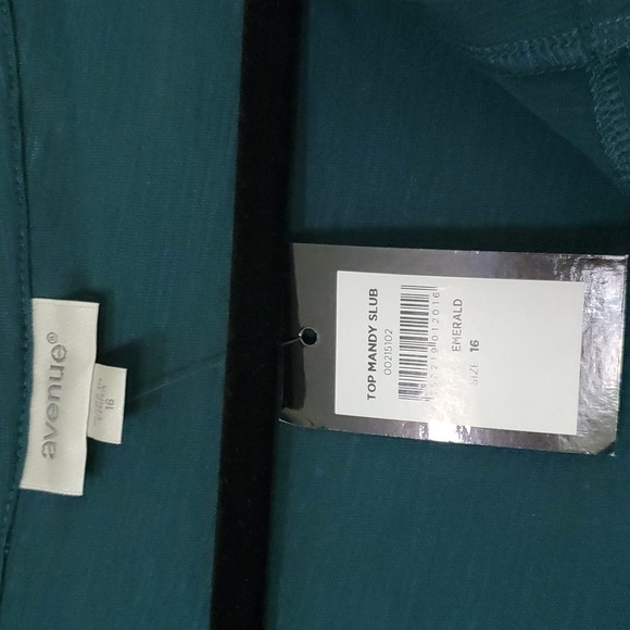 Emerald Green top - Picture 2 of 7